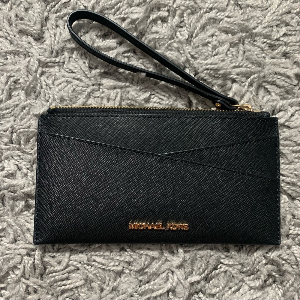 Michael Kors Wrislet Wallet